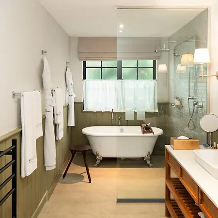 Stafford Bungalow - Exclusive Luxury Within A Private Tea Estate-3